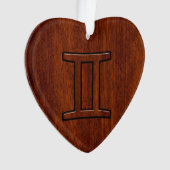 Gemini Zodiac Sign auf Mahogany Wood Style Ornament (Vorderseite)