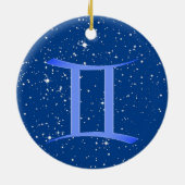 Gemini Zodiac Sign mit Stars auf Deep Blue Keramik Keramik Ornament (Hinten)
