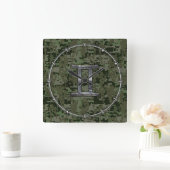 Gemini Zodiac Symbol auf grüner digitaler Camoufla Quadratische Wanduhr (Zuhause)