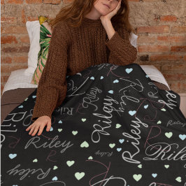 gemischte Namen Initialen und Herzen repliziert Fleecedecke