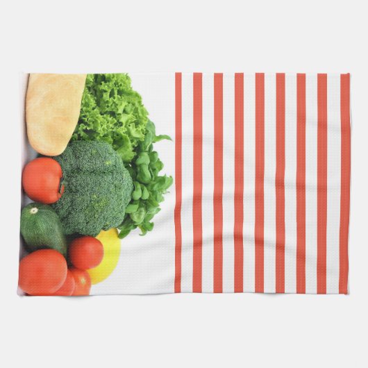 Gemüse auf rotem und weißem Streifen Geschirrtuch (Horizontal)