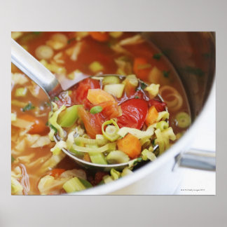 Gemüsesuppe in Pfanne Poster