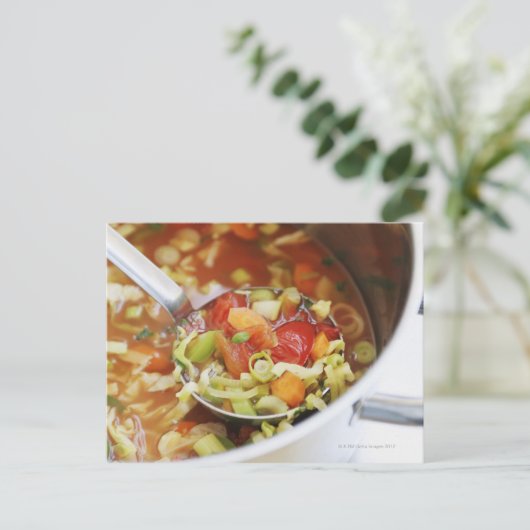 Gemüsesuppe in Pfanne Postkarte (Stehend Vorderseite)