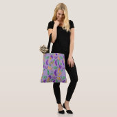 Gemusterte Mardi Gras Tasche (Am Model)