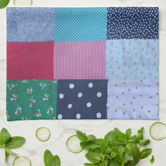 gemusterte Quadrate Vintages Flickwerk Geschirrtuch (Gefaltet)