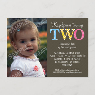 Gemusterte zwei Geburtstags-Party Einladung