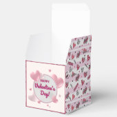 Gemusterter XOXO Valentinstag Geschenkschachtel (Geöffnet)