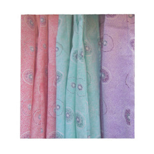 Gemustertes farbiges Tuch Notizblock