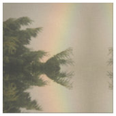 Gemustertes Gewebe aus Regenbogen und Bäumen Stoff (Nahaufnahme)