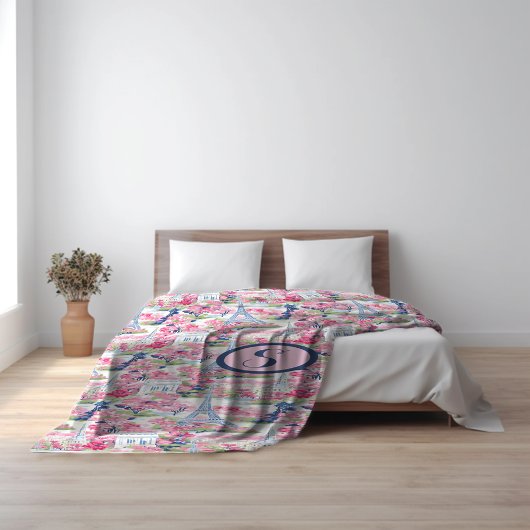 Gemustertes Monogramm Rosa und Blau Paris Fleecedecke