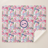 Gemustertes Monogramm Rosa und Blau Paris Sherpadecke (Vorderseite (Horizontal))