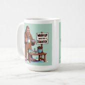Gemütlich mit Bigfoot's Hot Cocoa Stand aufstehen Kaffeetasse (Vorderseite Links)