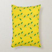 Gemütliche, hellgelbe Blätter Cotton Accent Pillow Dekokissen (Vorderseite(Vertikal))