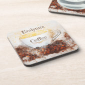 Gemütliche Kaffeetasse und Untersetzer mit Kaffeeb (Linke Seite)