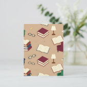 Gemütliche Leseecke Bücher Muster Postkarte (Stehend Vorderseite)