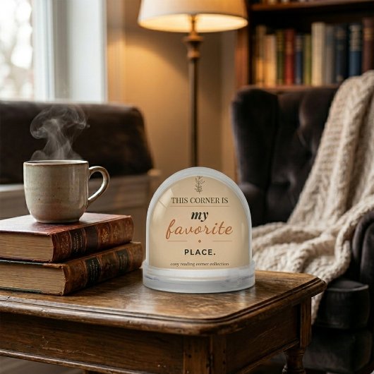 Gemütliche Leseecke Schneekugel