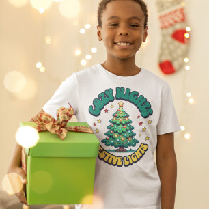 Gemütliche Nächte, festliche Lichter Weihnachtsbau T-Shirt
