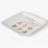 Gemütliche Scandi Winter Essential Frohen Festtage Pappteller (Gewinkelt)