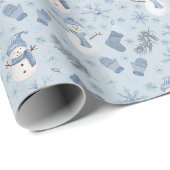 Gemütlicher Blauer Winter auf Blassgrau-Blau Geschenkpapier (Rolleneckpunkt)