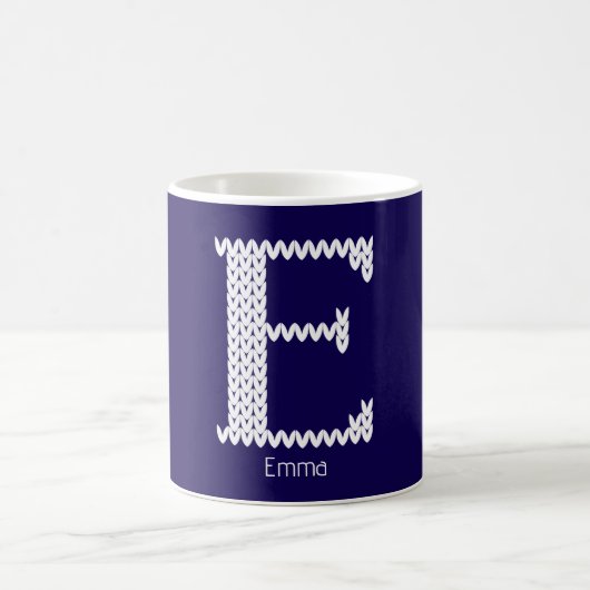 Gemütlicher gestrickter Alphabetbuchstabe E Kaffeetasse (Mittel)