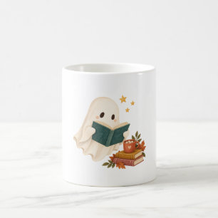 Gemütlicher lesender Geist mit blaugrünem Buch und Kaffeetasse