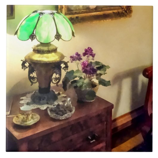 Gemütlicher Salon mit Blume Petal Lamp Template Fliese (Vorderseite)