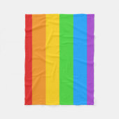 Gemütlicher Stolz: Regenbogenflagge Fleecedecke (Vorderseite)