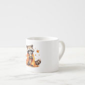 Gemütlicher Waschbär in einer Decke, der Kaffee tr Espressotasse (Vorderseite Rechts)