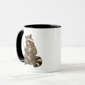 Gemütlicher Waschbär liest Buch mit Kaffeetasse (Vorderseite Links)
