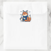 Gemütlicher Winterfuchs mit heißer Schokolade Quadratischer Aufkleber (Tasche)