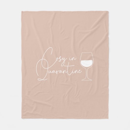Gemütliches Ambiente im Quarantäne Wine Blush Pink Fleecedecke (Vorderseite)