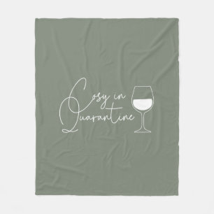 Gemütliches Ambiente im Quarantine Wine Green Fleecedecke