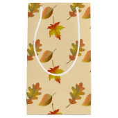 Gemütliches Blätter aus Herbstapel Blätter aus Eic Kleine Geschenktüte (Vorderseite)