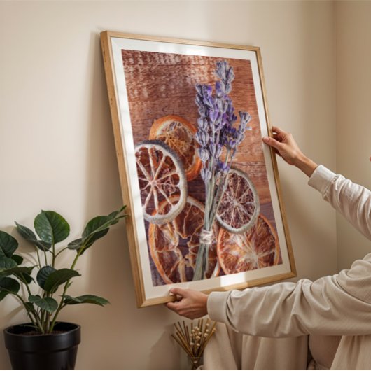 Gemütliches, gepflegtes Gemüsegarten aus Zitrusfrü Poster