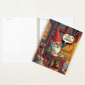 Gemütliches Gnome mit seinem Gnomework Planer (Anzeige)