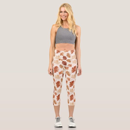 Gemütliches Herbstblattmuster Capri Leggings (Vorderseite)