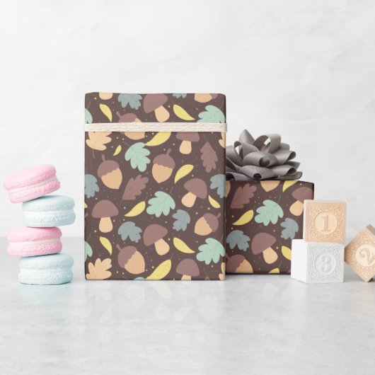 Gemütliches Herbstmuster Braune Geschenkpapierroll Geschenkpapier (Babyparty)