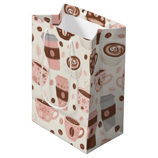 Gemütliches Kaffeetassen-Muster (10) Mittlere Geschenktüte (Vorderseite Schrägansicht)