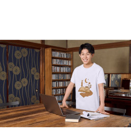 Gemütliches Mondlicht-Lesen | Warmer Buchliebhaber T-Shirt