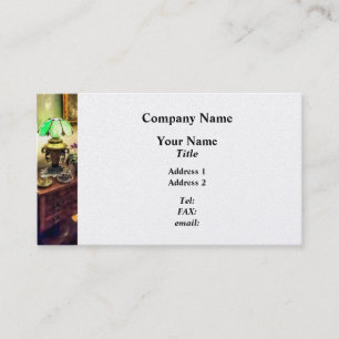 Gemütliches Salon mit Blütenblattlampe Visitenkarte