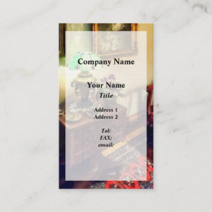 Gemütliches Salon mit Blütenlampen Visitenkarte