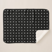 Gemütliches White Polka Dot Pattern auf schwarz Sherpadecke (Vorderseite (Horizontal))