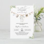 Gender neutrale Baby Dusche Einladung Baby Kleidun (Stehend Vorderseite)