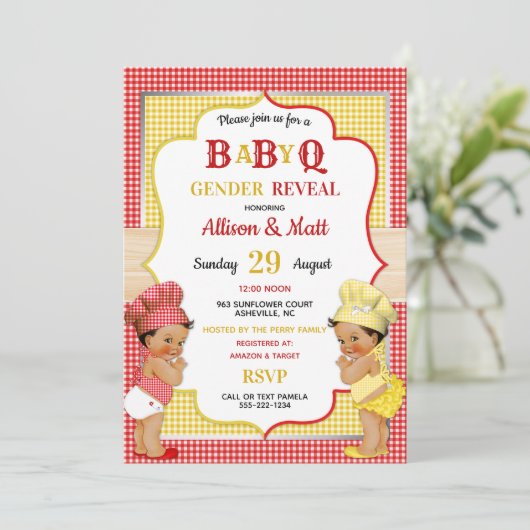 Gender Reveal Baby Q GRILLEN Red Yellow Gingham Einladung (Stehend Vorderseite)