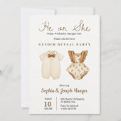 Gender reveal party invitation with pastel outfits einladung (Vorderseite)