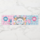 Gender Reveal Pink Blue Gingham Baby Q GRILLEN Wasserflaschenetikett (Einzelnes Label)