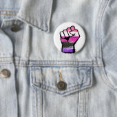 Genderfluid Stolzfaust Button (Beispiel)