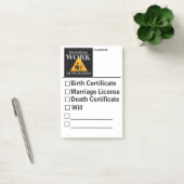 Genealogisten zeichnen Behaltend Post IT Notes auf Post-it Klebezettel (Büro)