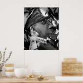 General Douglas MacArthur mit Corncob Pipe Poster (Küche)