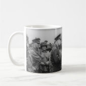 General Dwight D. Eisenhower mit Fallschirmjägern Kaffeetasse (Links)